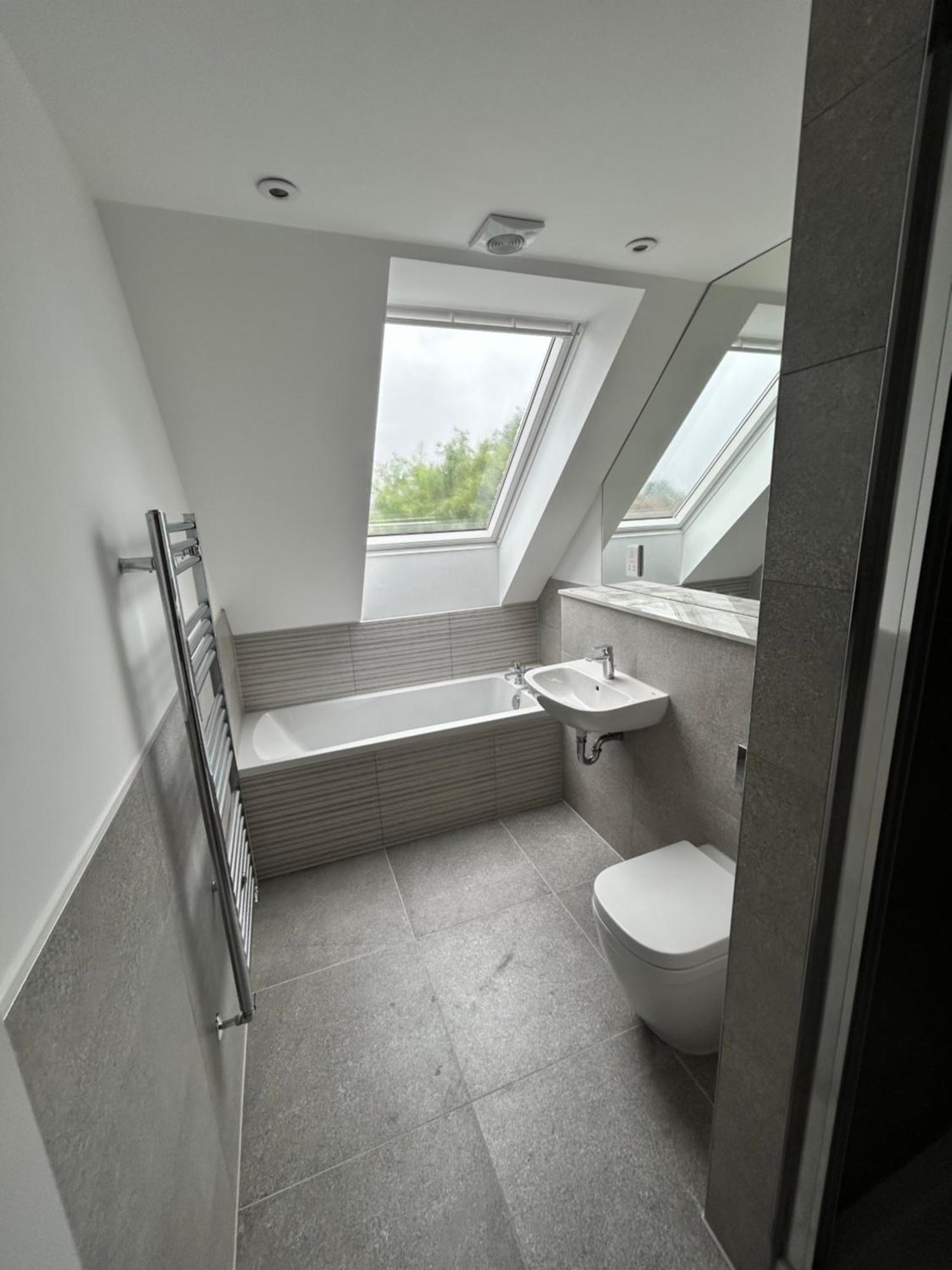 The Penthouse Double Bedroom For Rent Use Of Kitchen Parking On Request Homestay Epsom